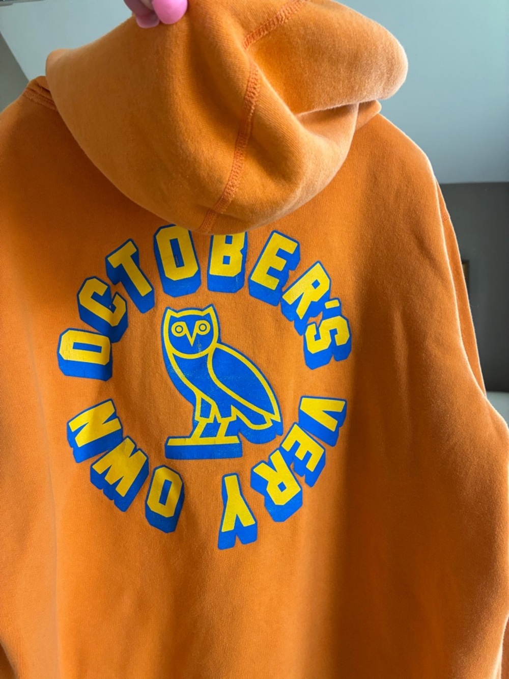 OVO HOODED SWEATSHIRT WITH POCKET FRONT! Sz L! Very Good condition! 🦉🦉🦉🦉🦉🦉
